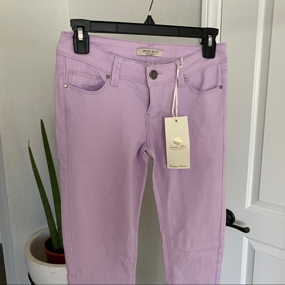 Lavender Skinny Jeans - Picture 3 of 8